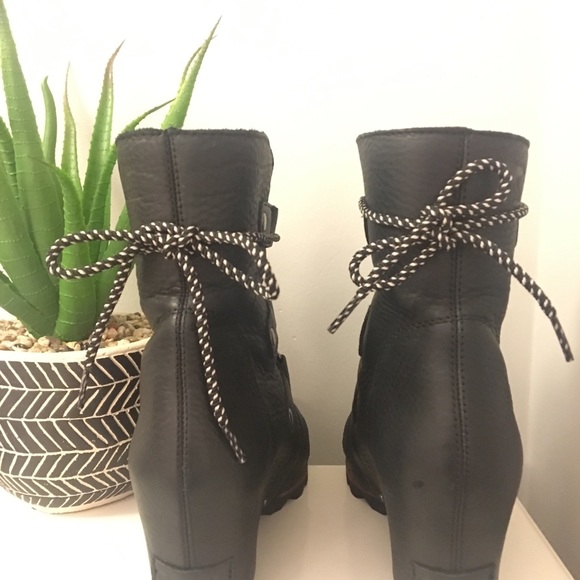 Sorel Joan Of Arctic Wedge Shearling Boots 9.5 - Picture 5 of 8